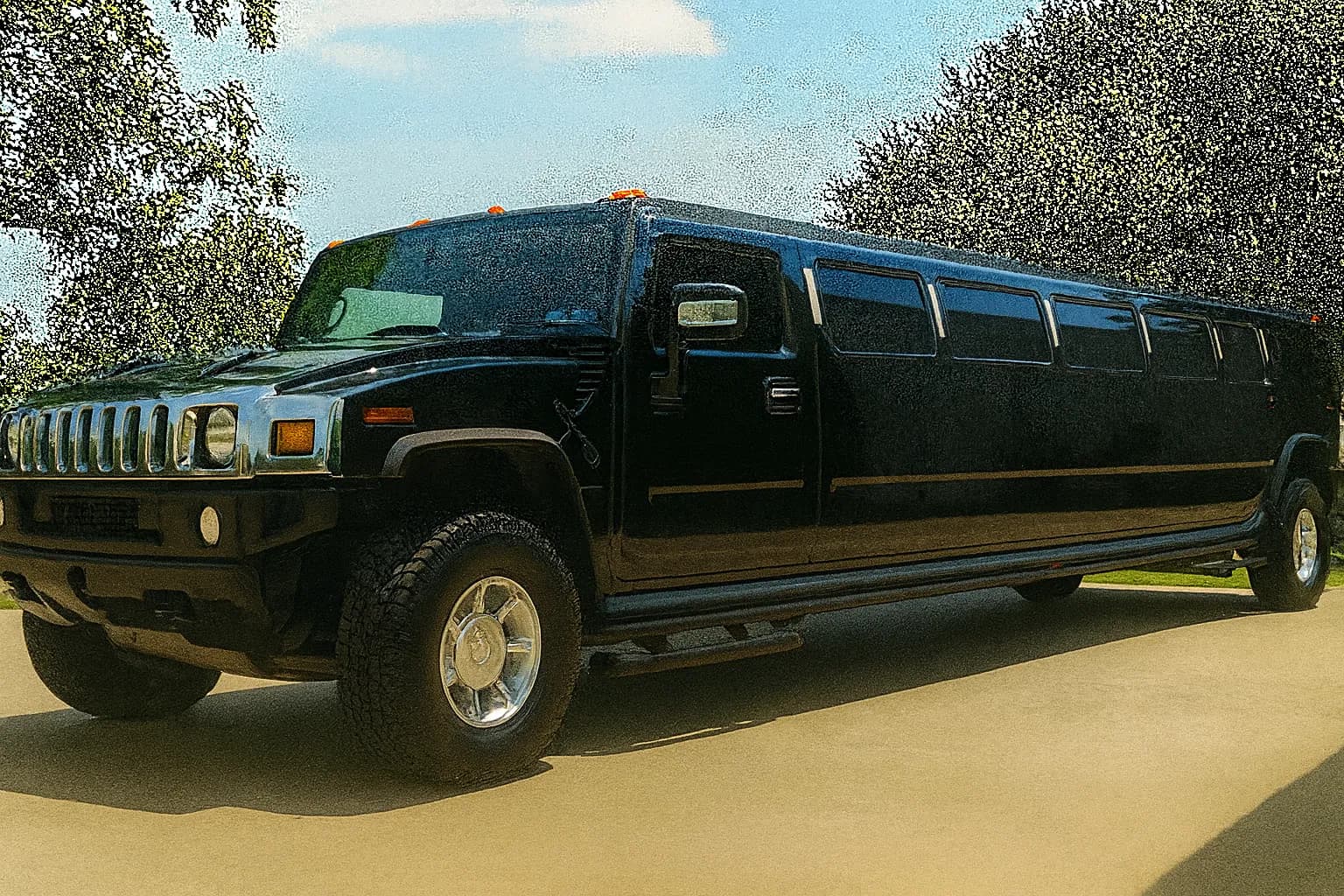 22 Passenger Hummer Limo exterior