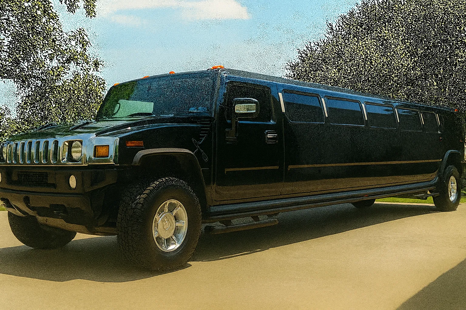 22 Passenger Hummer Limo exterior